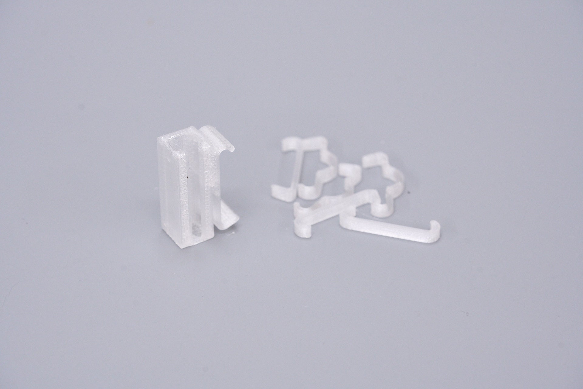 Halter-Kit fur Truma Thermistor an Knaus Gewürzregal